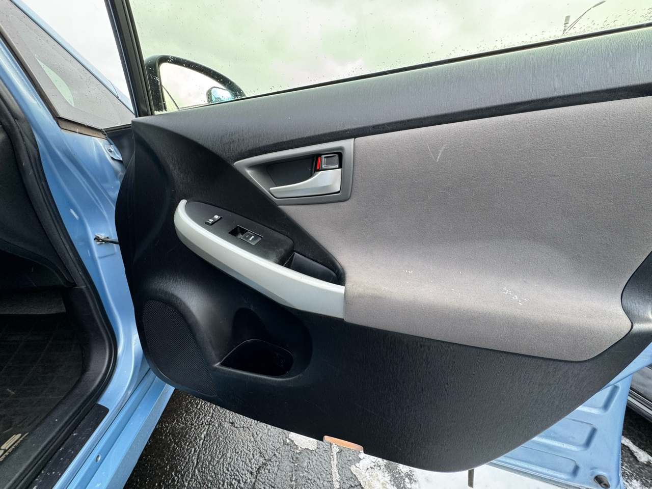 Toyota Prius Plug-In 5dr HB (Natl) 2014