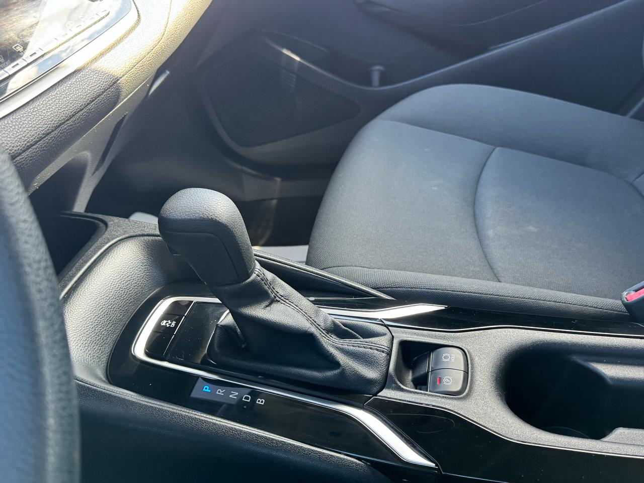 Toyota Corolla LE CVT (Natl) 2022