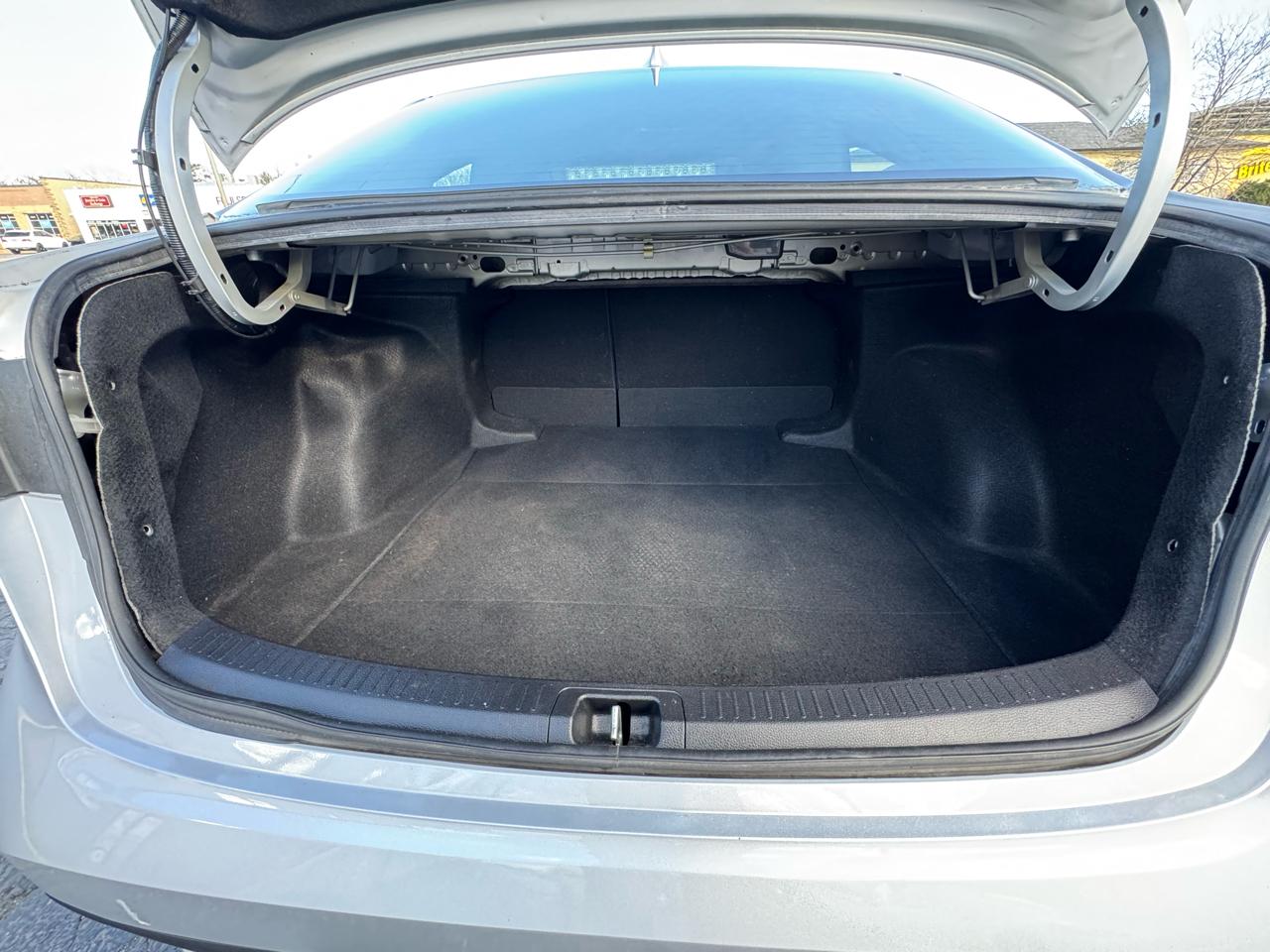 Toyota Corolla LE CVT (Natl) 2022