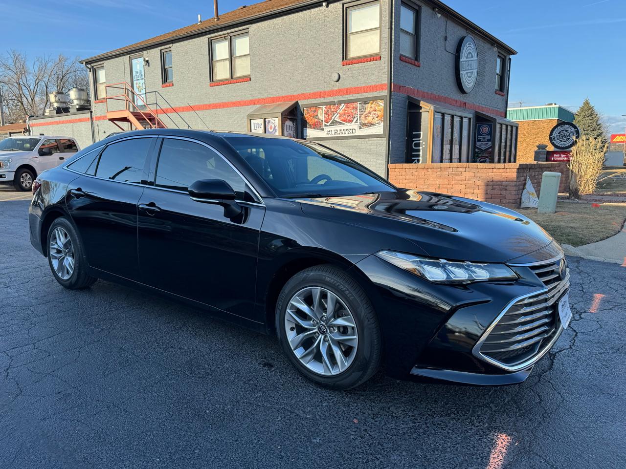 Toyota Avalon Hybrid XLE FWD (Natl) 2022