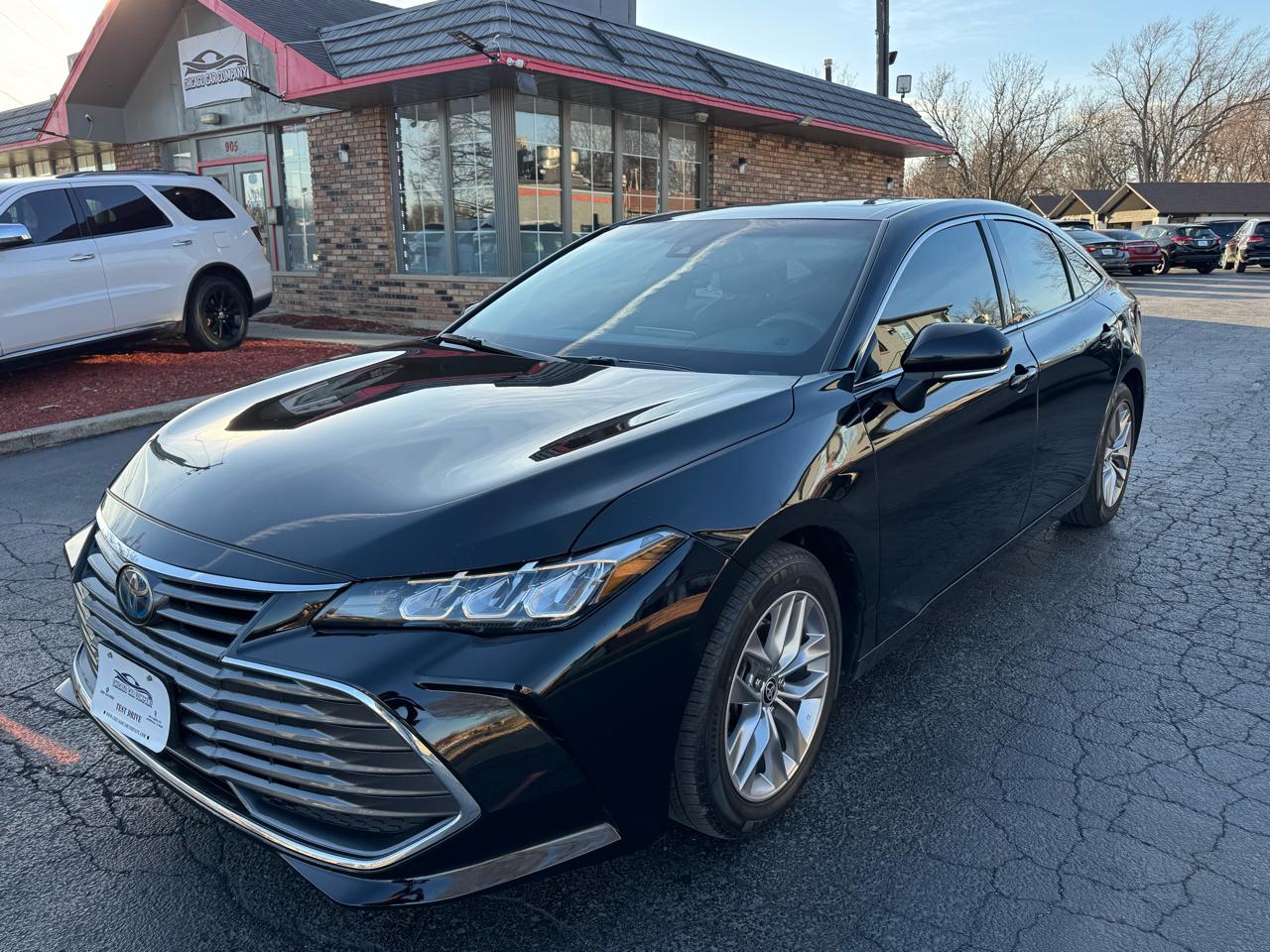 Toyota Avalon Hybrid XLE FWD (Natl) 2022