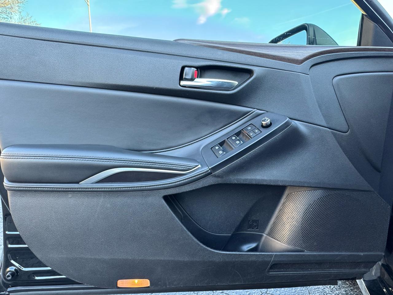 Toyota Avalon Hybrid XLE FWD (Natl) 2022