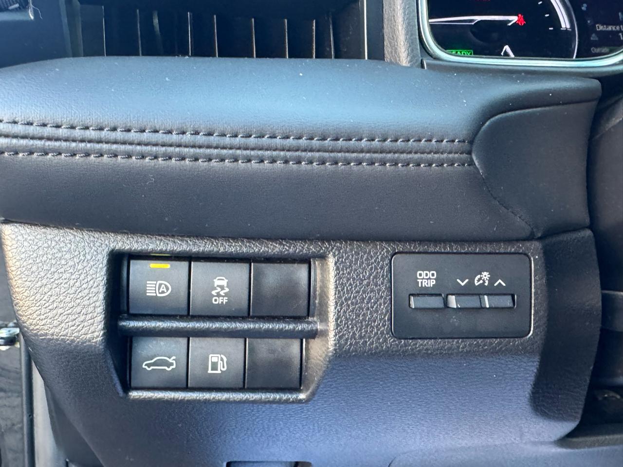 Toyota Avalon Hybrid XLE FWD (Natl) 2022