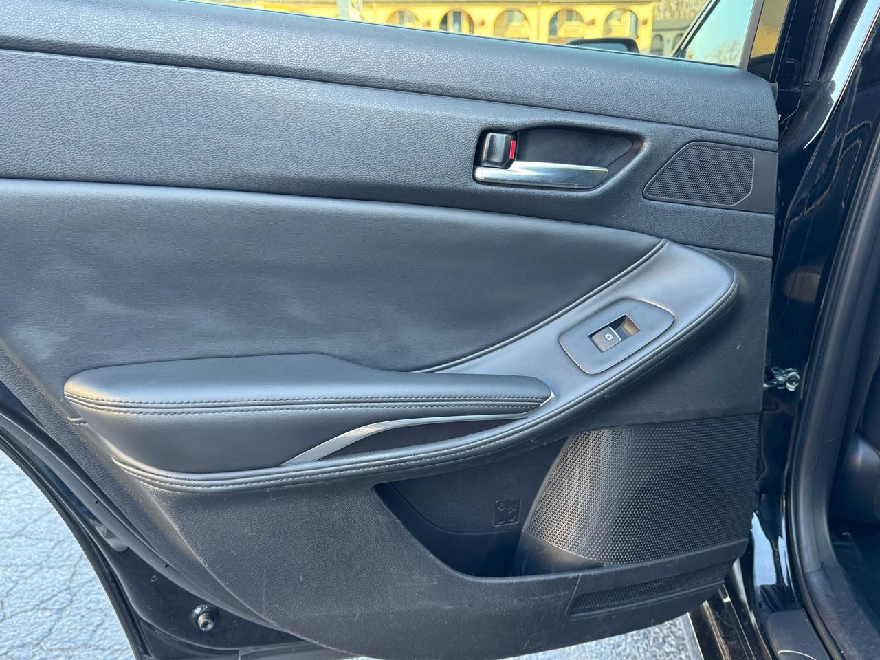 Toyota Avalon Hybrid XLE FWD (Natl) 2022