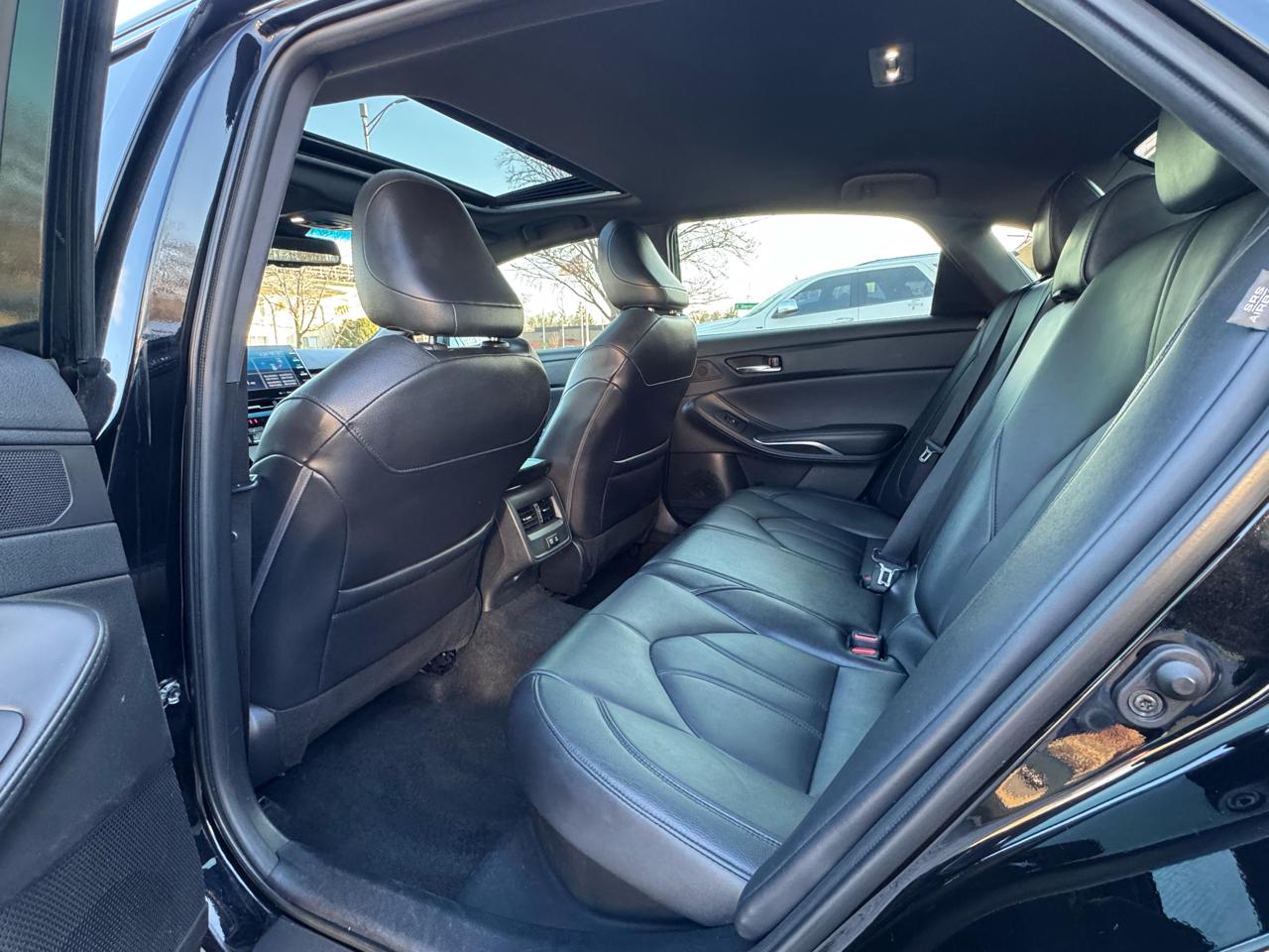 Toyota Avalon Hybrid XLE FWD (Natl) 2022