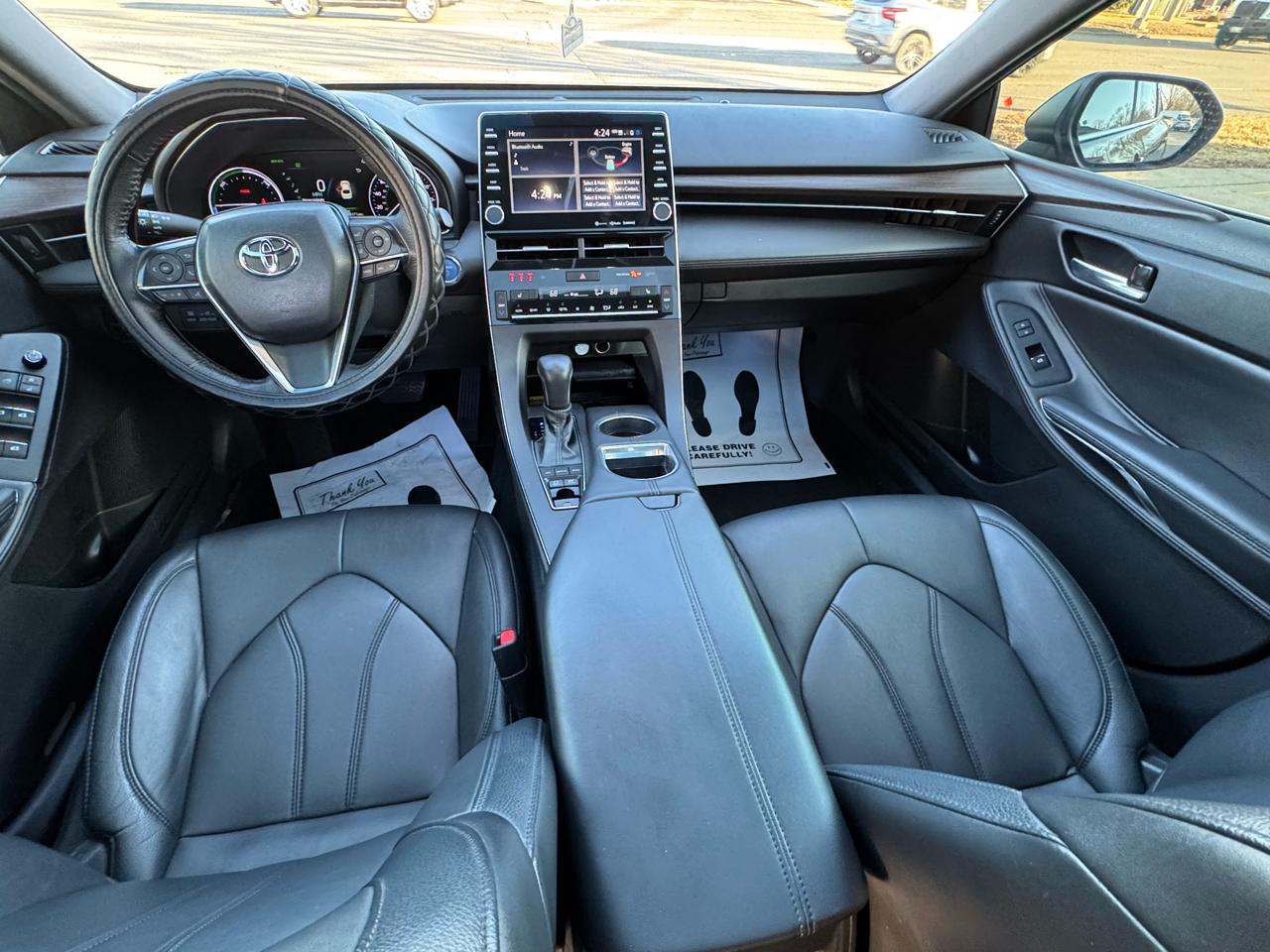 Toyota Avalon Hybrid XLE FWD (Natl) 2022