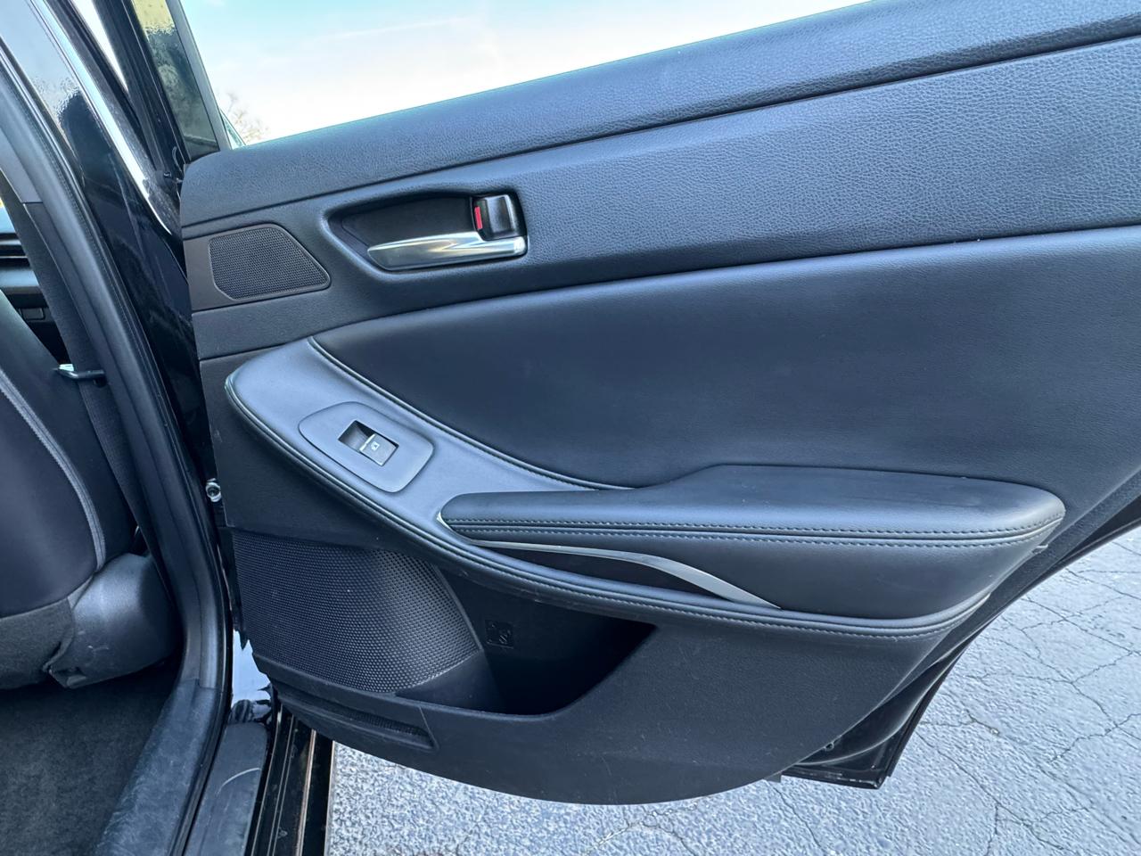 Toyota Avalon Hybrid XLE FWD (Natl) 2022