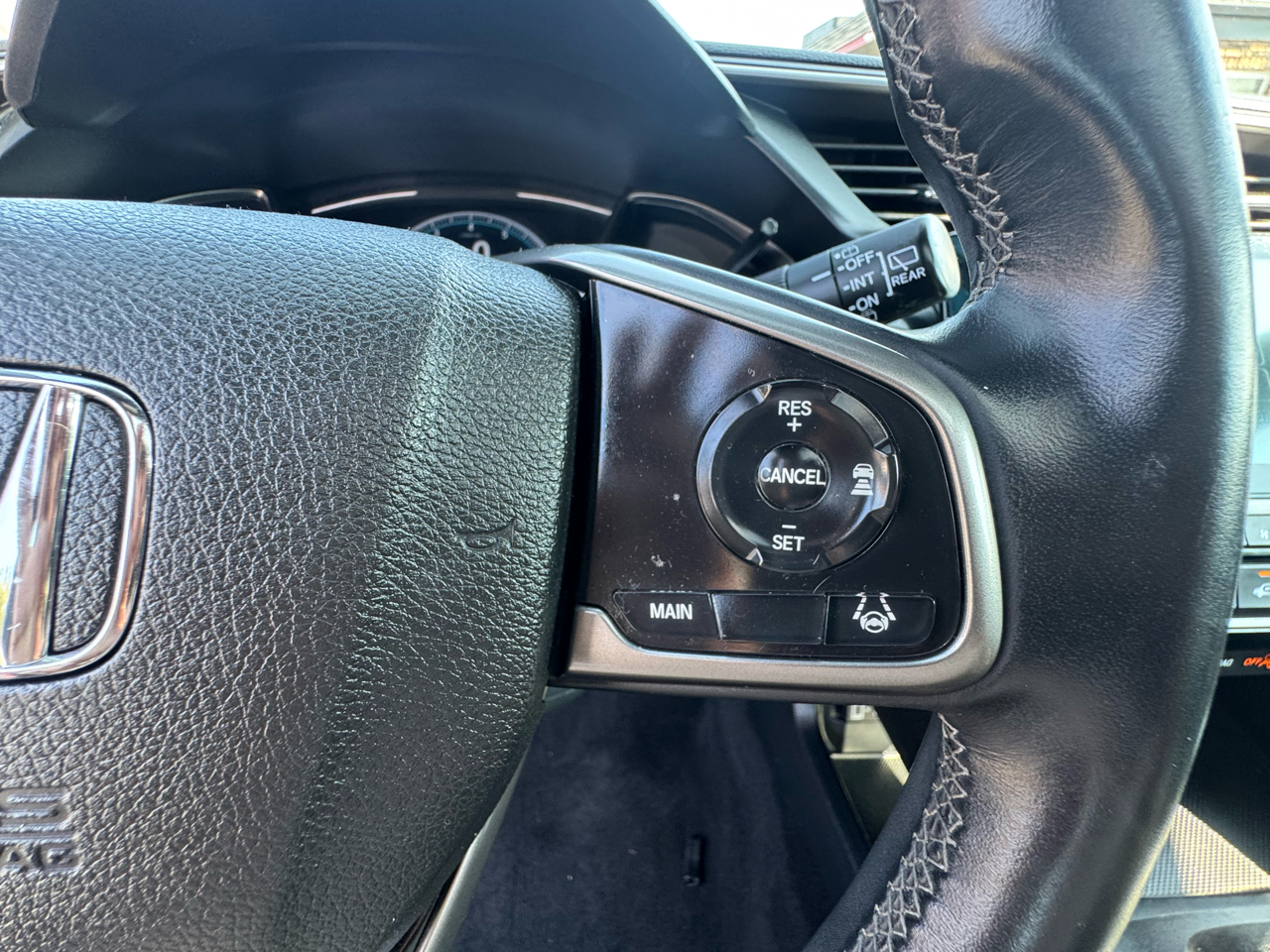 Honda Civic Hatchback EX CVT 2020