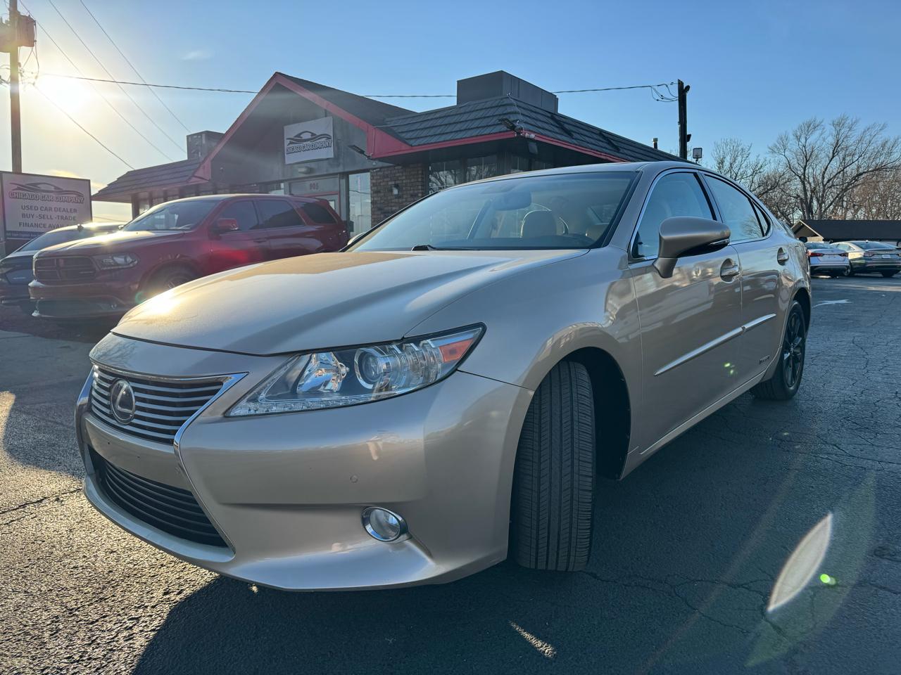 Lexus ES 300h 4dr Sdn Hybrid 2013