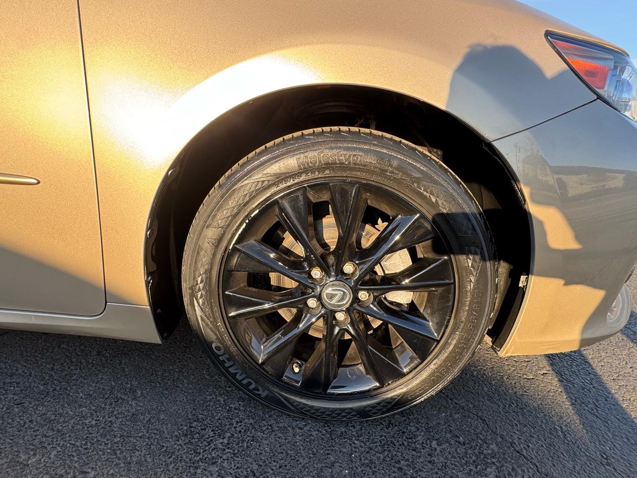 Lexus ES 300h 4dr Sdn Hybrid 2013