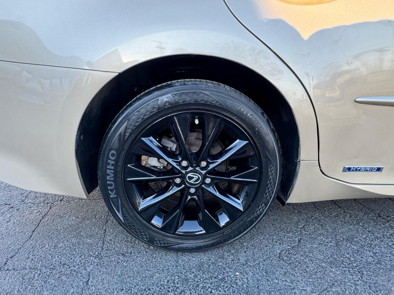 Lexus ES 300h 4dr Sdn Hybrid 2013