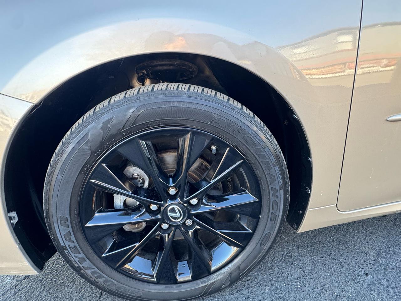 Lexus ES 300h 4dr Sdn Hybrid 2013