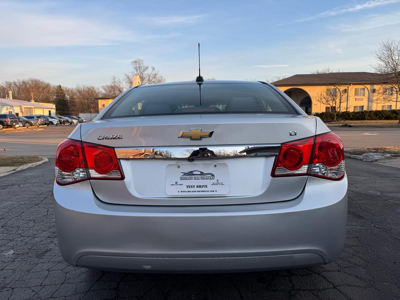 Chevrolet Cruze Limited 4dr Sdn Auto LT w/1LT 2016