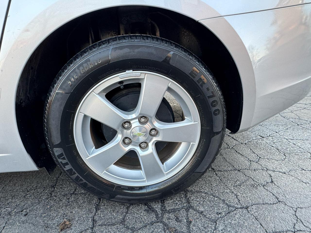 Chevrolet Cruze Limited 4dr Sdn Auto LT w/1LT 2016