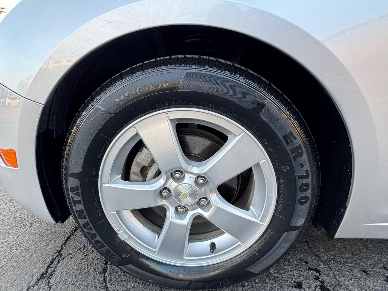 Chevrolet Cruze Limited 4dr Sdn Auto LT w/1LT 2016