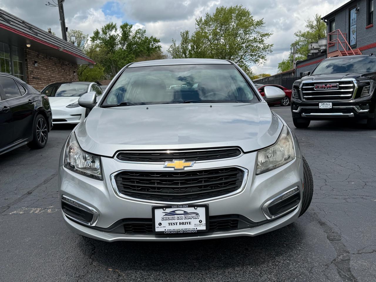 View vehicle photo 3