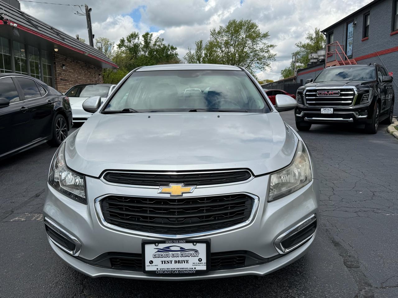 View vehicle photo 7