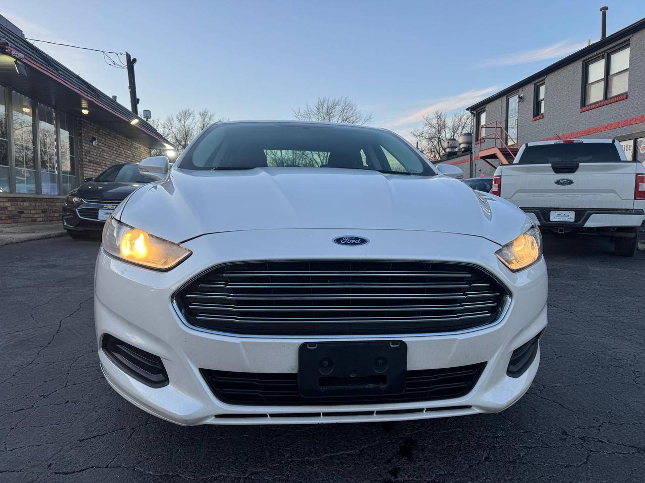 Ford Fusion 4dr Sdn SE Hybrid FWD 2015