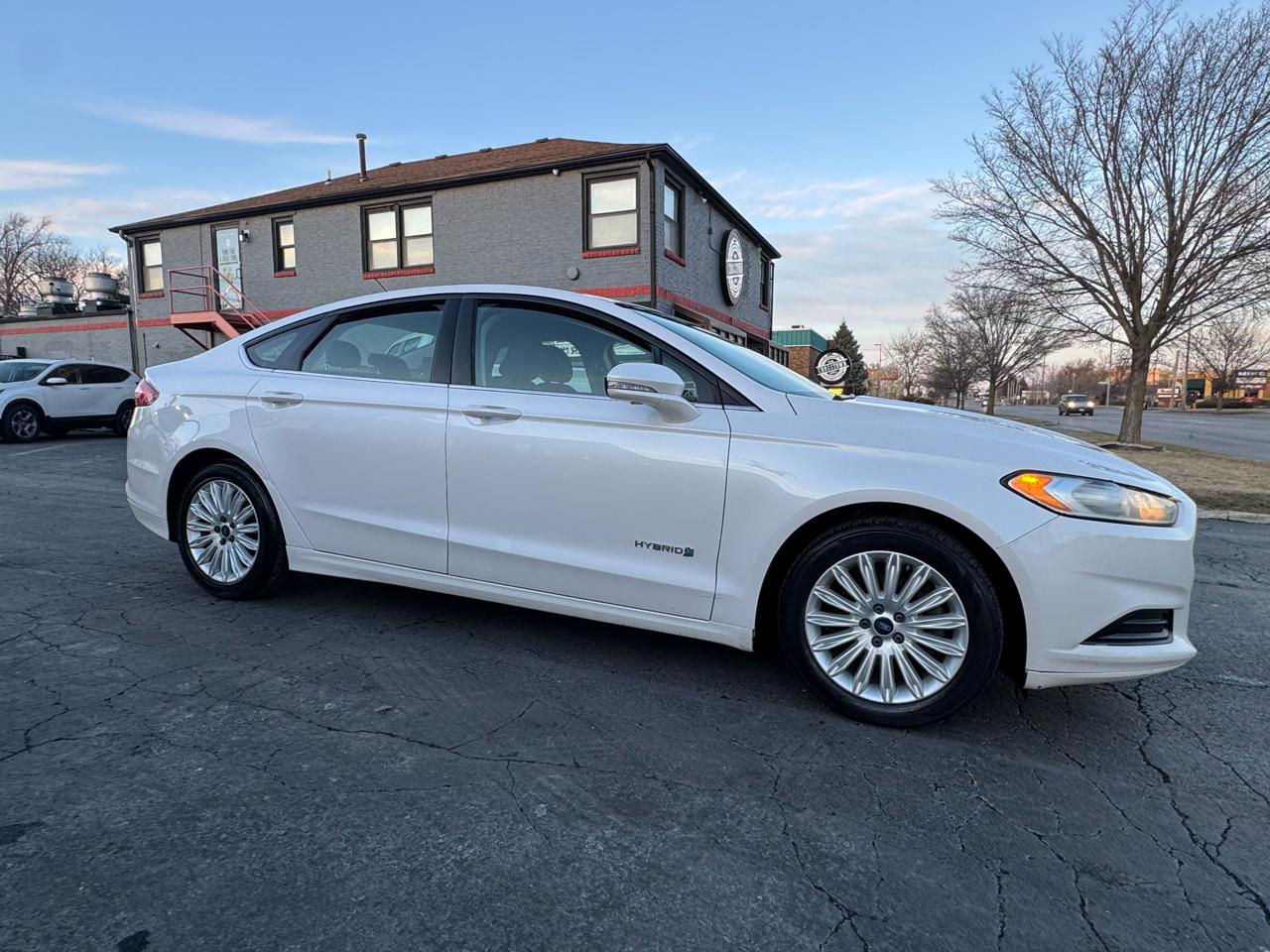 Ford Fusion 4dr Sdn SE Hybrid FWD 2015