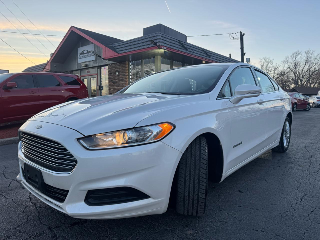 Ford Fusion 4dr Sdn SE Hybrid FWD 2015