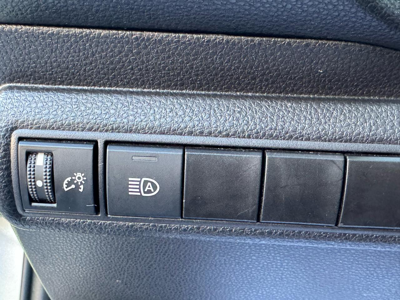 Toyota Corolla LE CVT (Natl) 2025