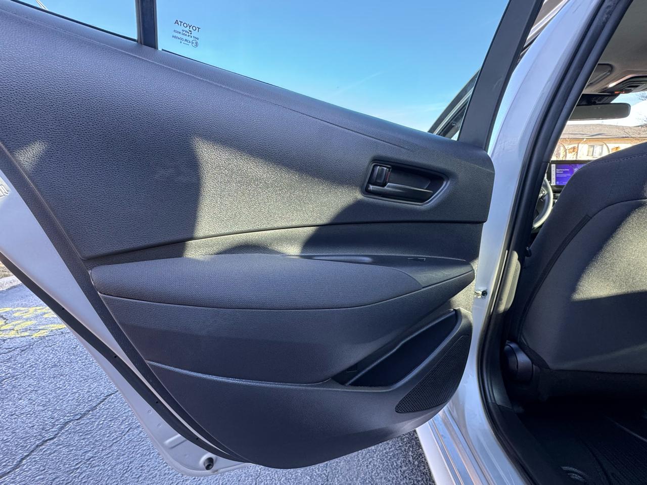 Toyota Corolla LE CVT (Natl) 2025