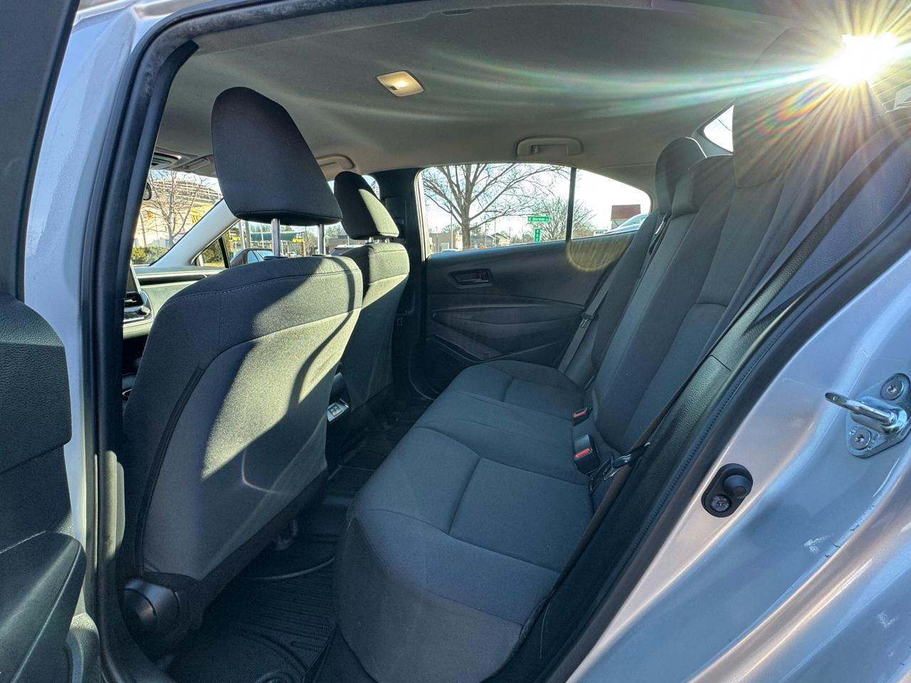 Toyota Corolla LE CVT (Natl) 2025