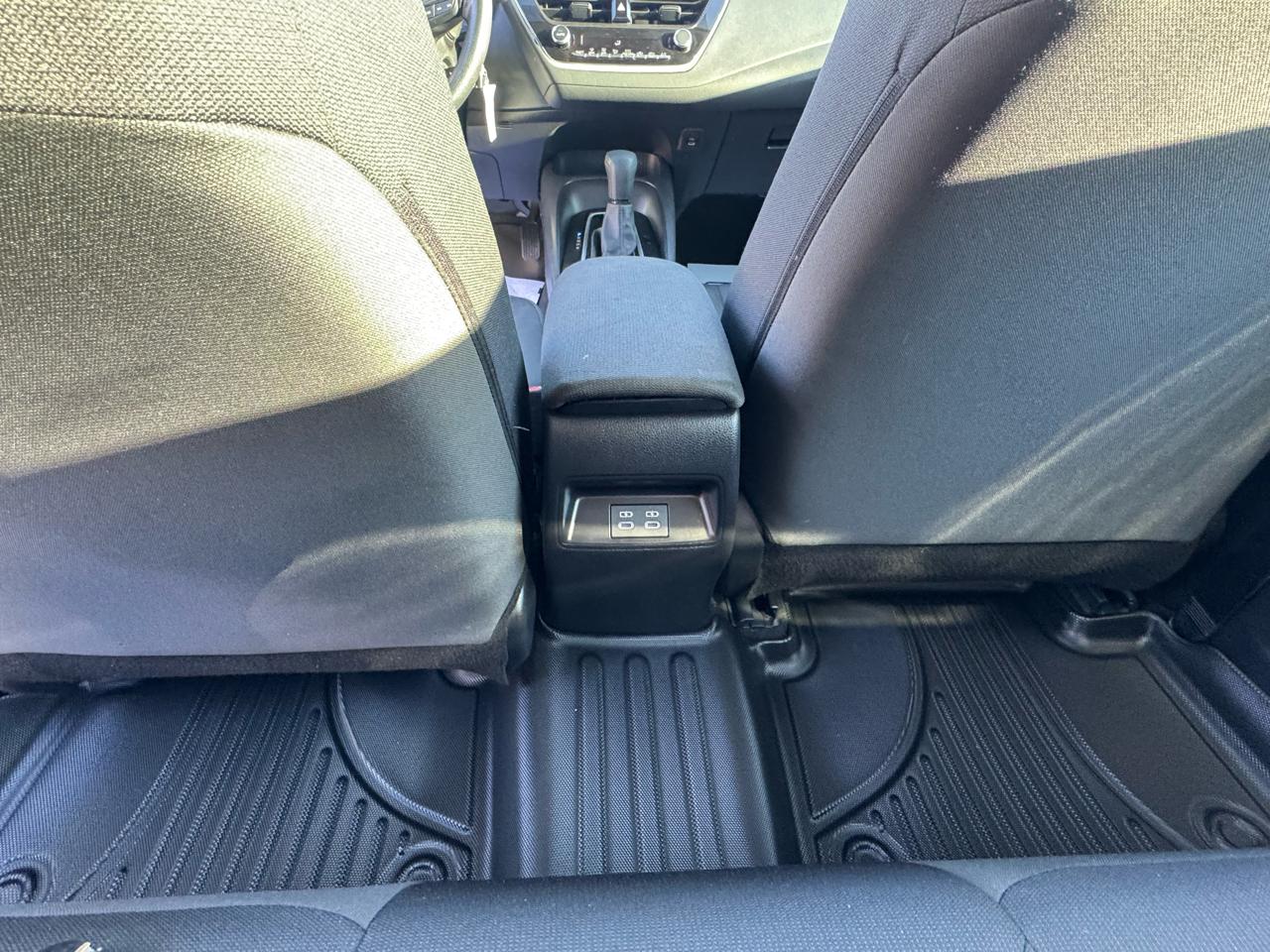 Toyota Corolla LE CVT (Natl) 2025