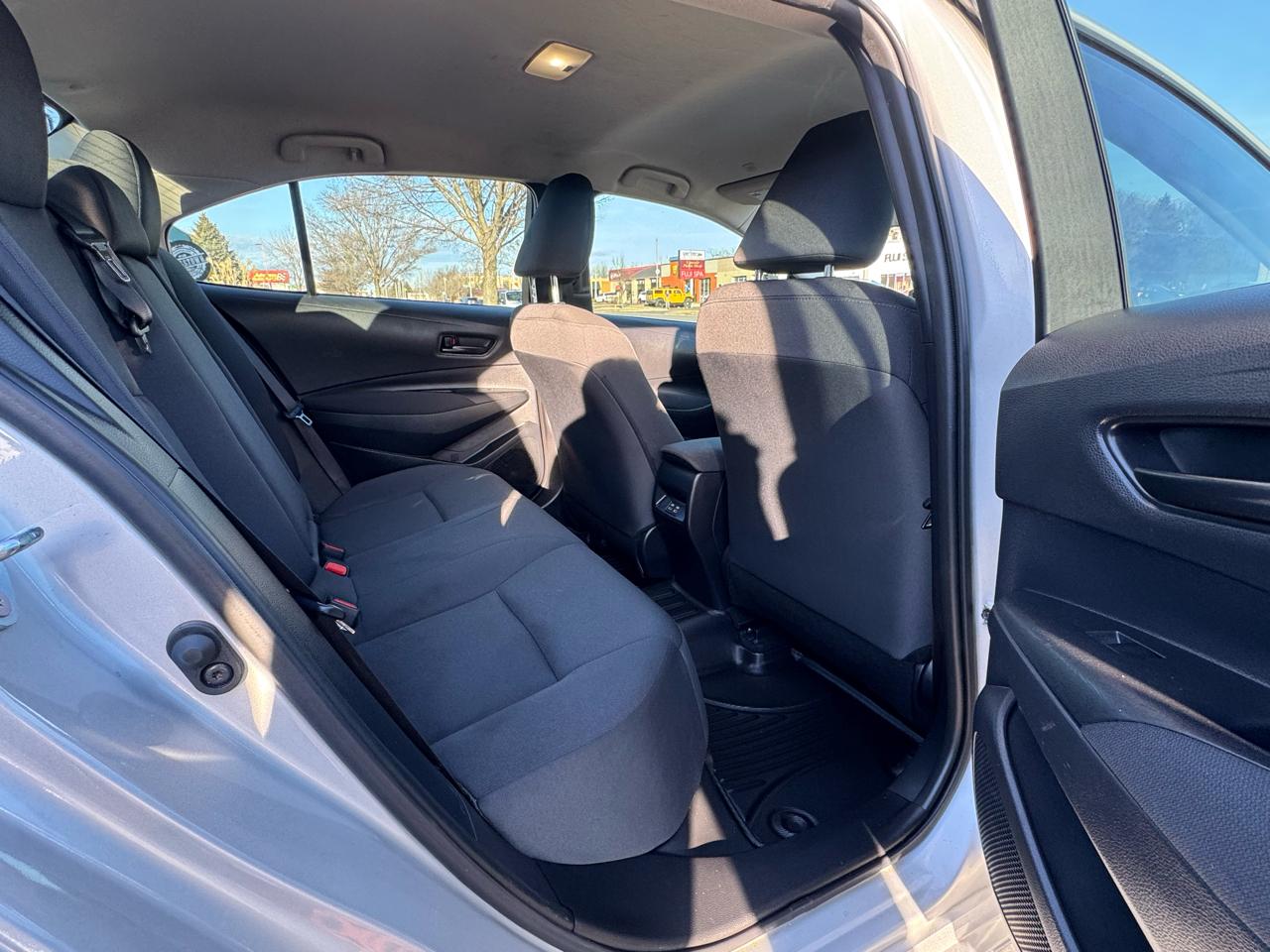 Toyota Corolla LE CVT (Natl) 2025