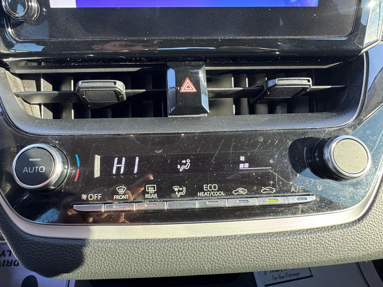 Toyota Corolla LE CVT (Natl) 2025