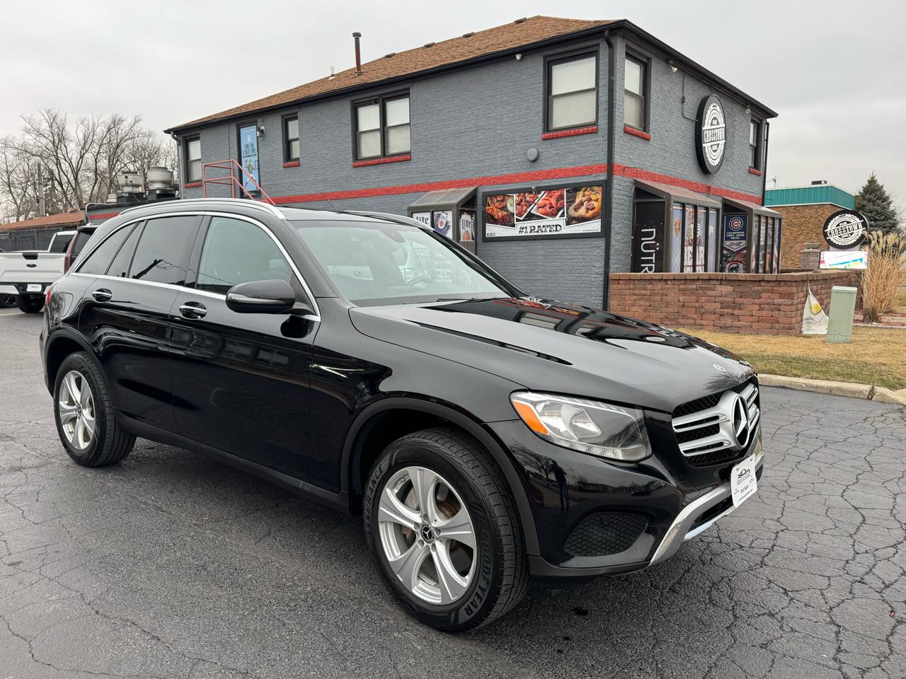 Mercedes-Benz GLC GLC 300 4MATIC SUV 2017