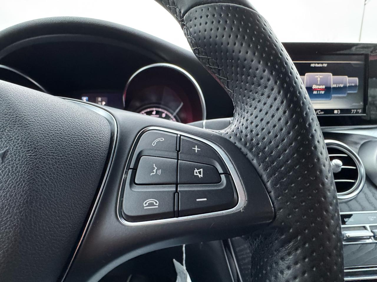 Mercedes-Benz GLC GLC 300 4MATIC SUV 2017