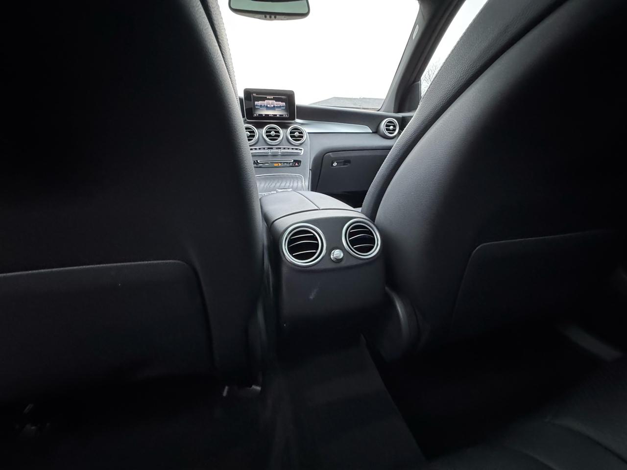 Mercedes-Benz GLC GLC 300 4MATIC SUV 2017