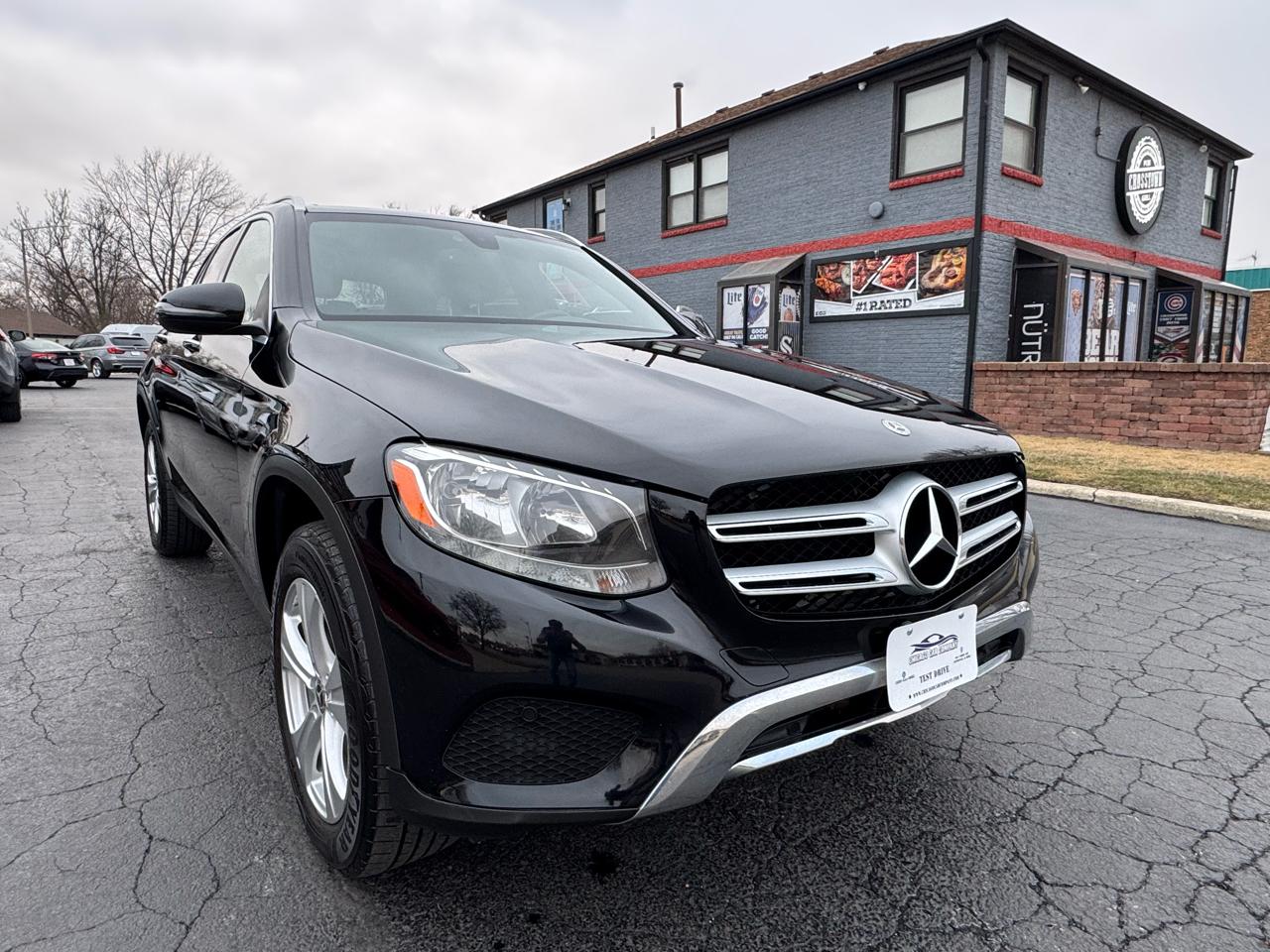 Mercedes-Benz GLC GLC 300 4MATIC SUV 2017