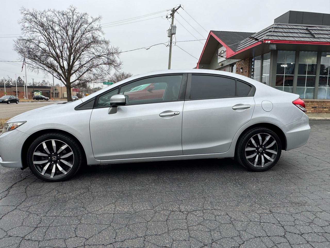 Honda Civic Sedan 4dr CVT EX-L 2015