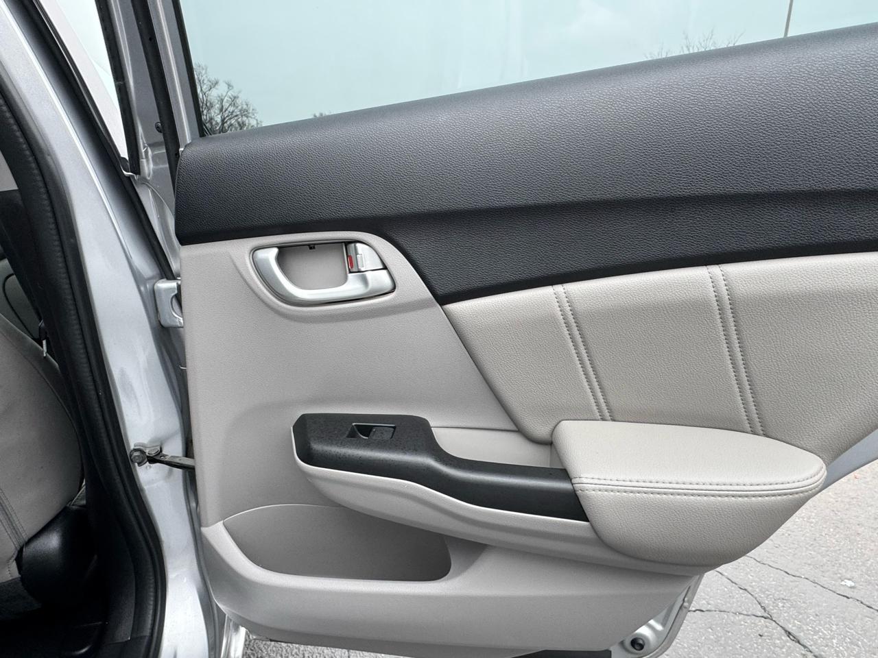 Honda Civic Sedan 4dr CVT EX-L 2015