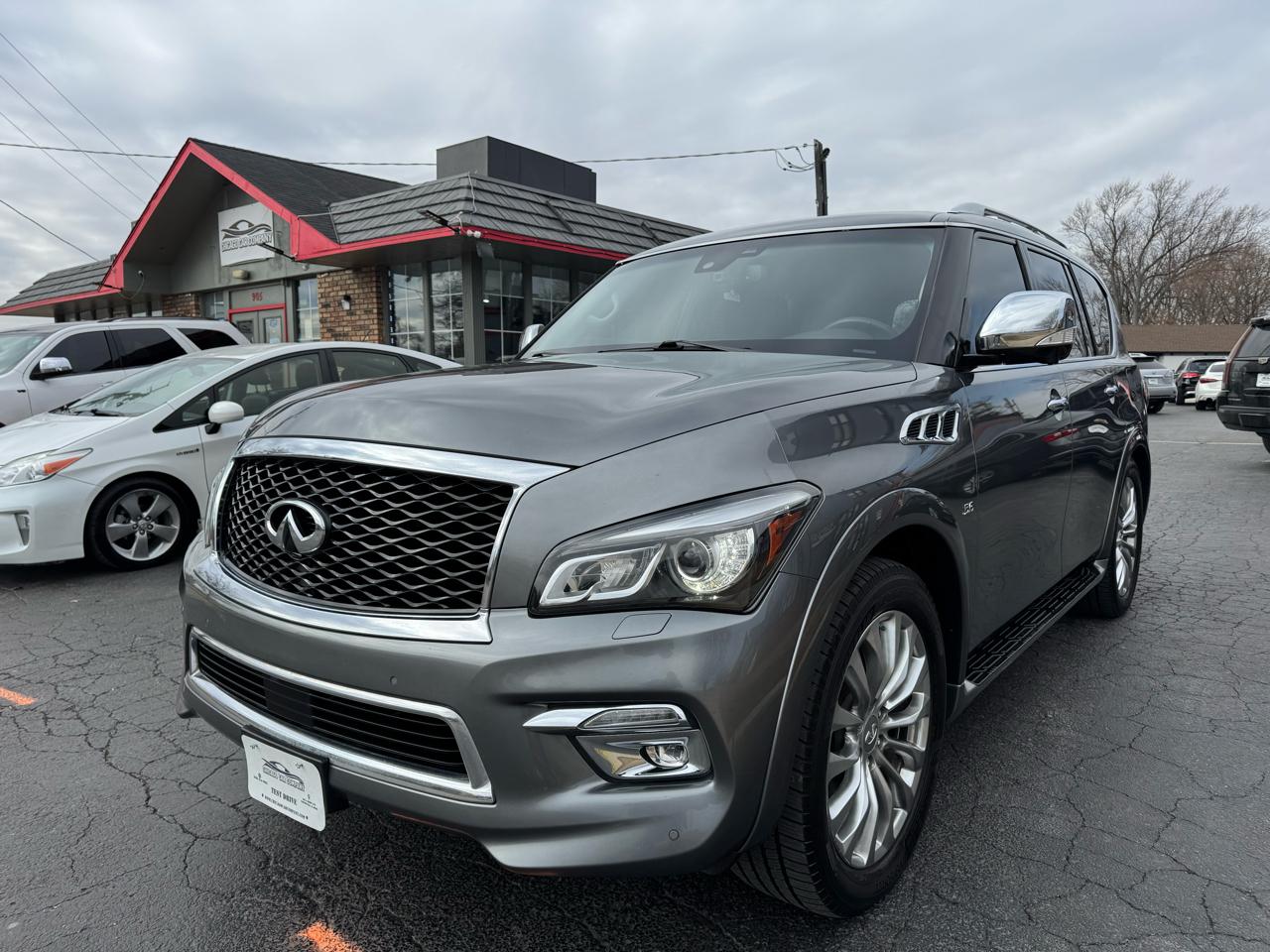 Infiniti QX80 AWD 2017