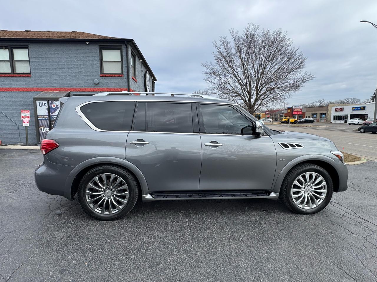 Infiniti QX80 AWD 2017