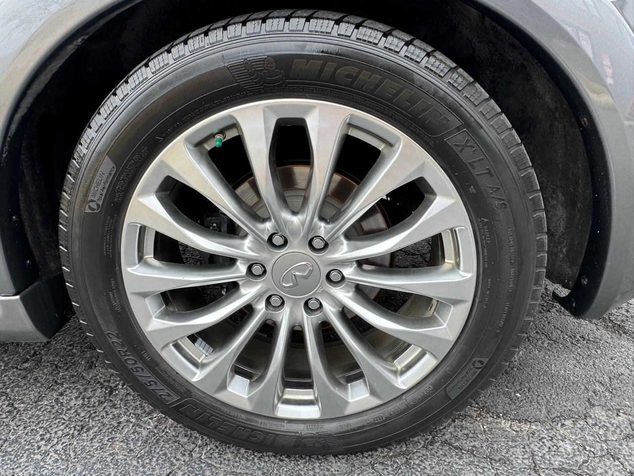 Infiniti QX80 AWD 2017