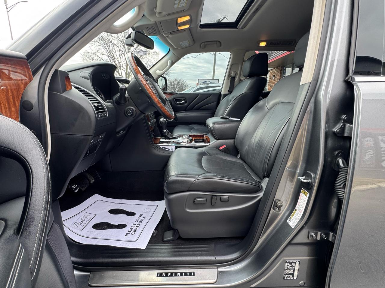 Infiniti QX80 AWD 2017