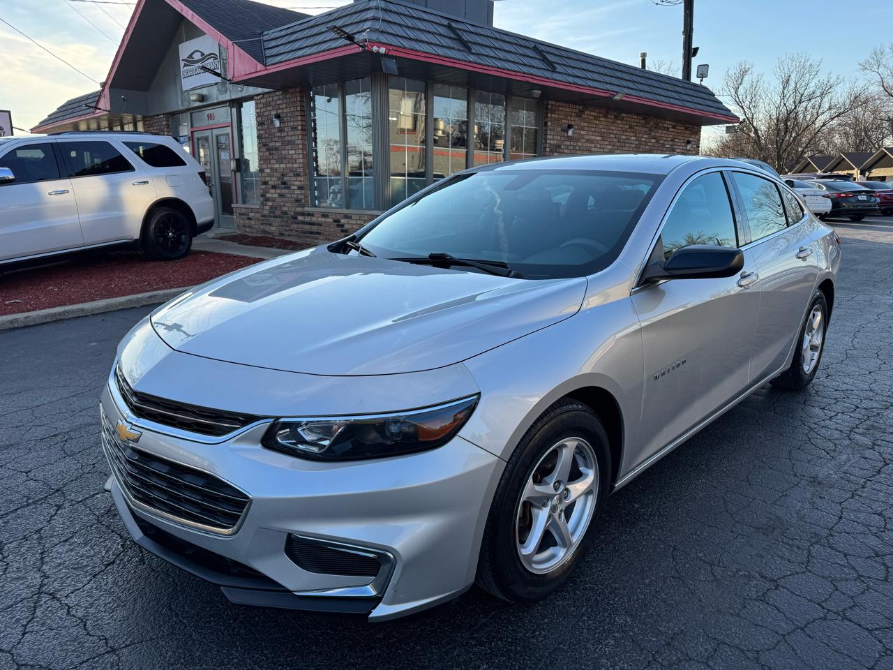 Chevrolet Malibu 4dr Sdn LS w/1LS 2017