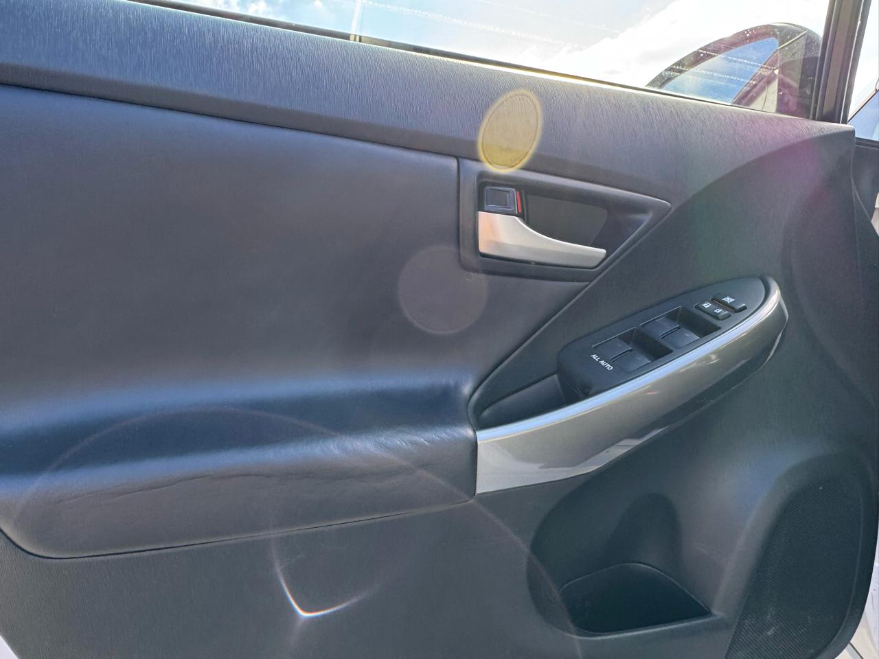 Toyota Prius 5dr HB Persona (Natl) 2013