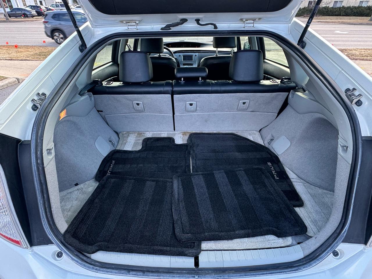 Toyota Prius 5dr HB Persona (Natl) 2013