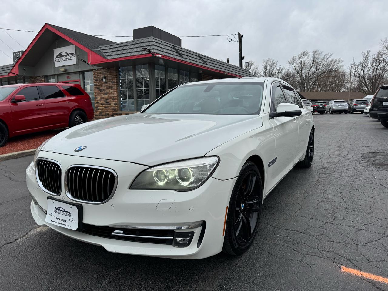 BMW 7 Series 4dr Sdn 740Li xDrive AWD 2013