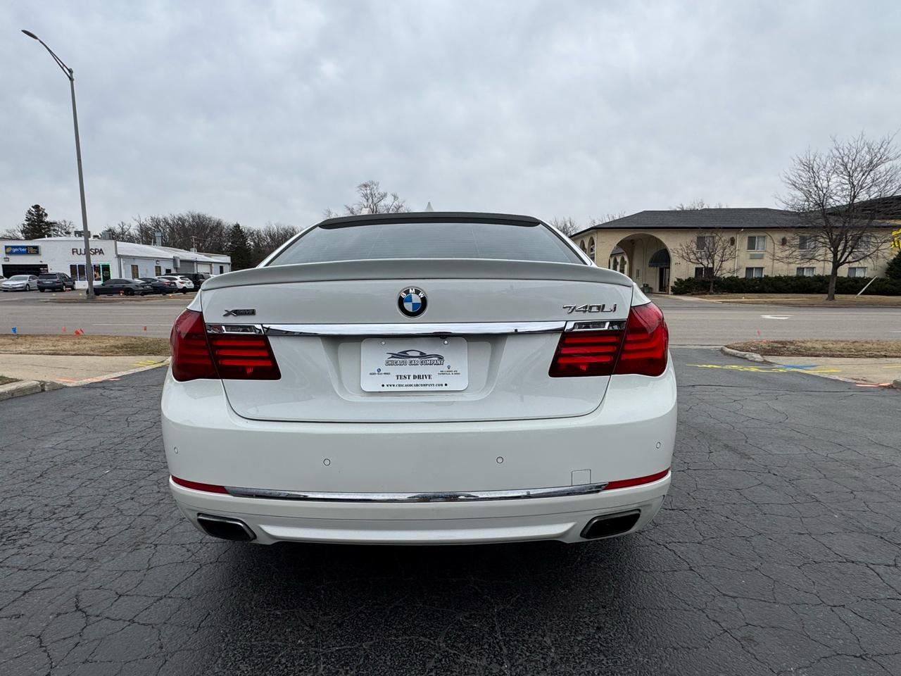 BMW 7 Series 4dr Sdn 740Li xDrive AWD 2013