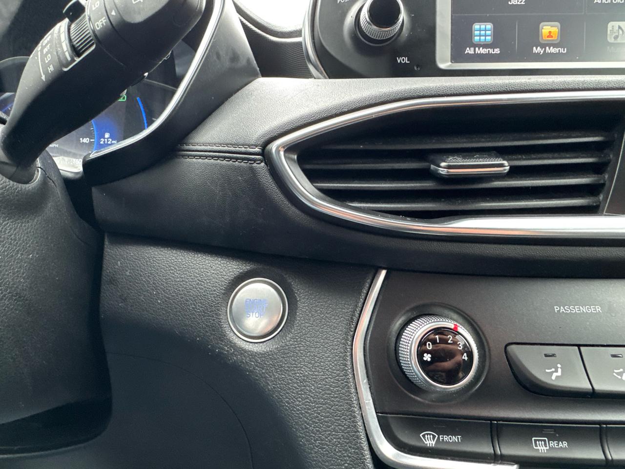 Hyundai Santa Fe SEL 2.4L Auto FWD 2019