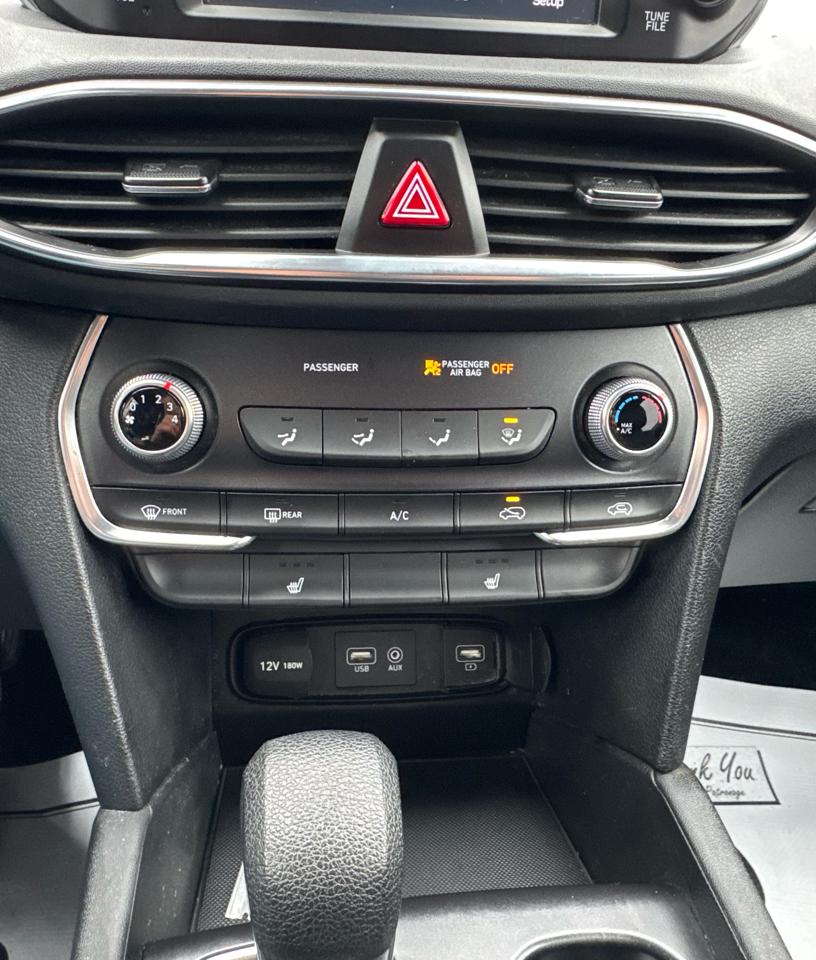 Hyundai Santa Fe SEL 2.4L Auto FWD 2019