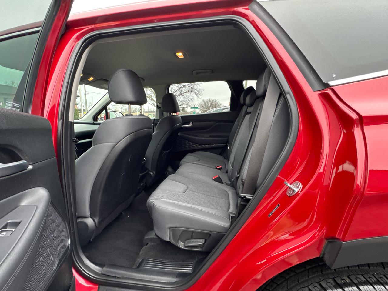 Hyundai Santa Fe SEL 2.4L Auto FWD 2019