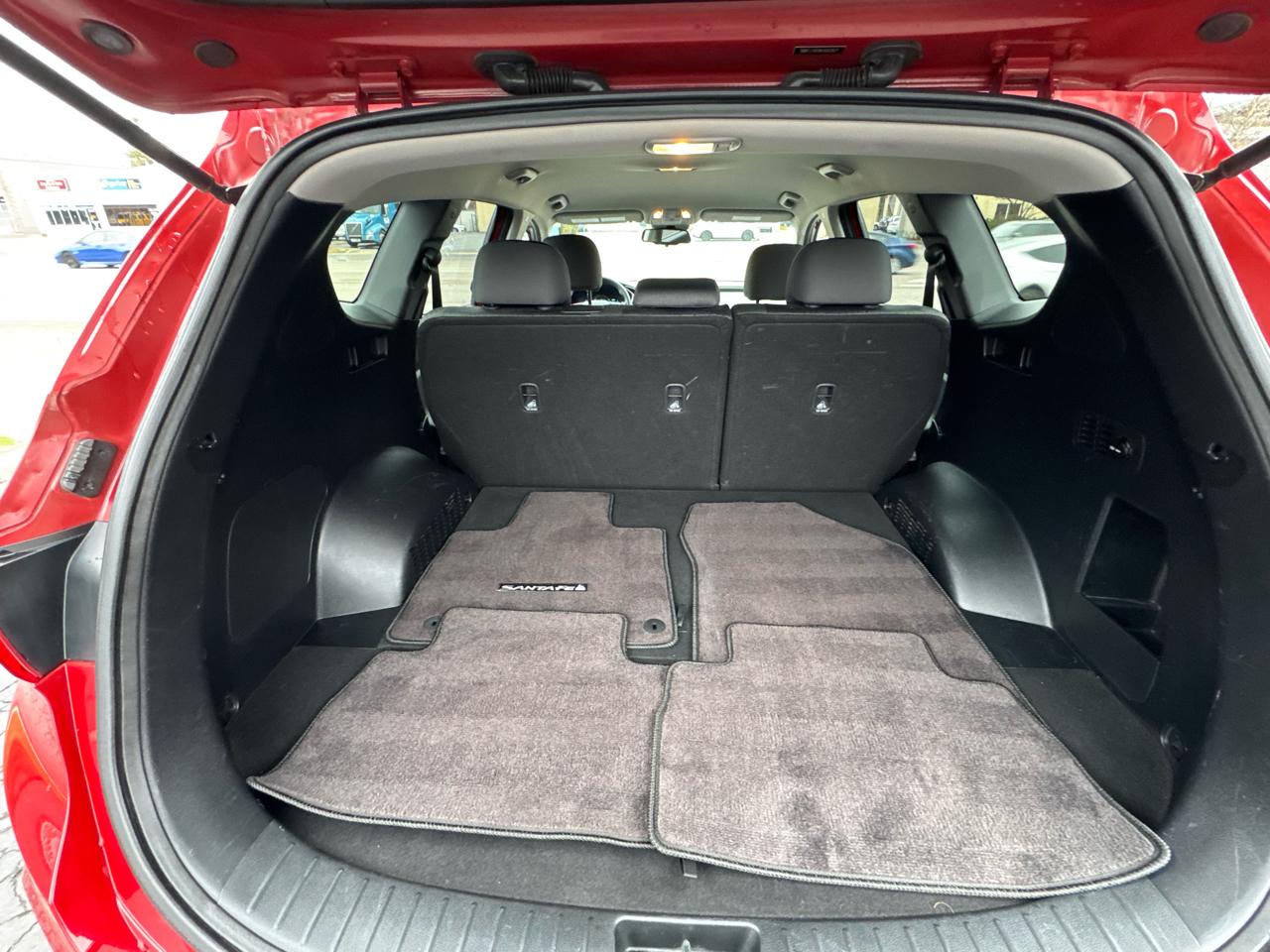 Hyundai Santa Fe SEL 2.4L Auto FWD 2019