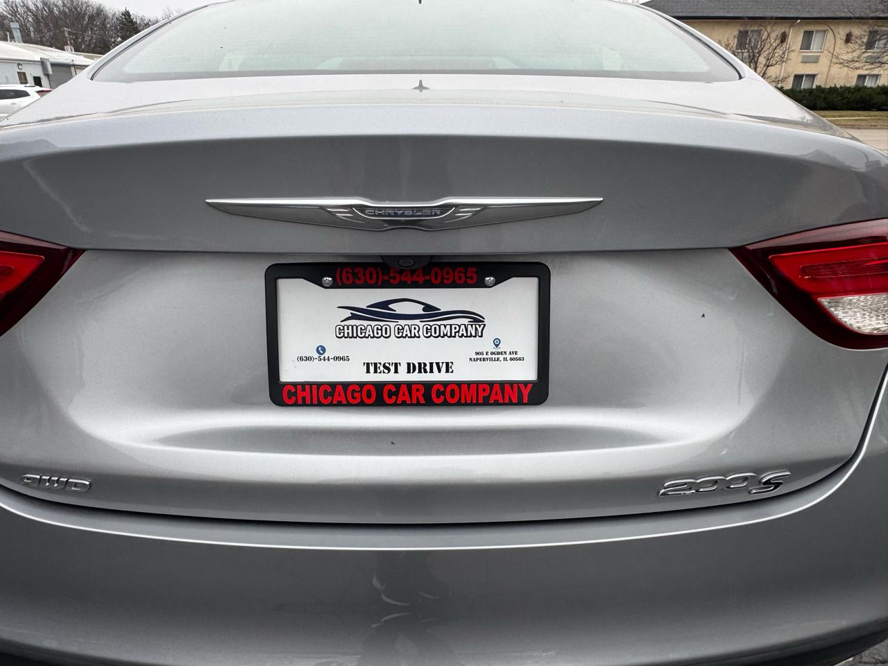 Chrysler 200 4dr Sdn S AWD 2015